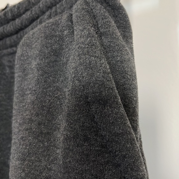 Hype boys sweatpants Size 12/14 waistband smallest 10 1/4” front side to side - Picture 2 of 8